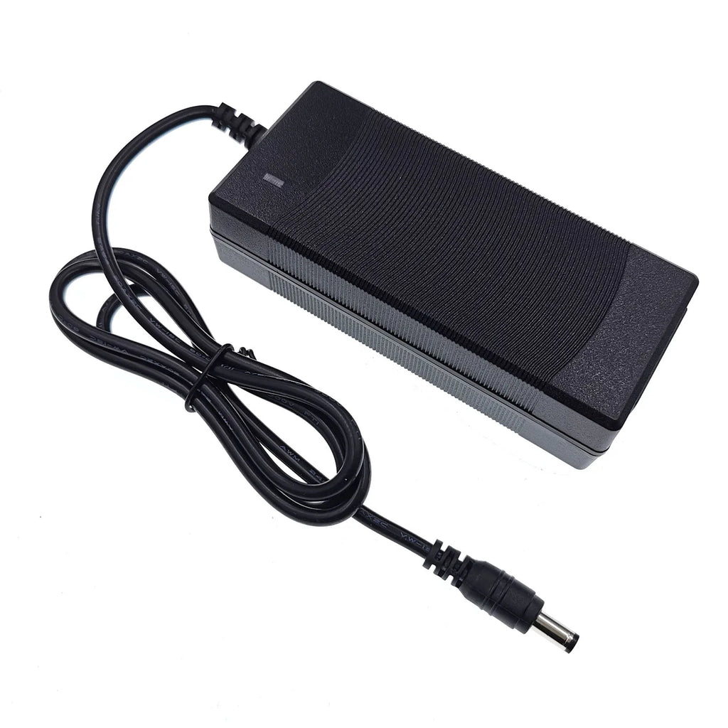 Chargeur de batterie 36 V / 42 V 2 A pour batteries lithium-ion
5. JEEP BULUO Multi-function