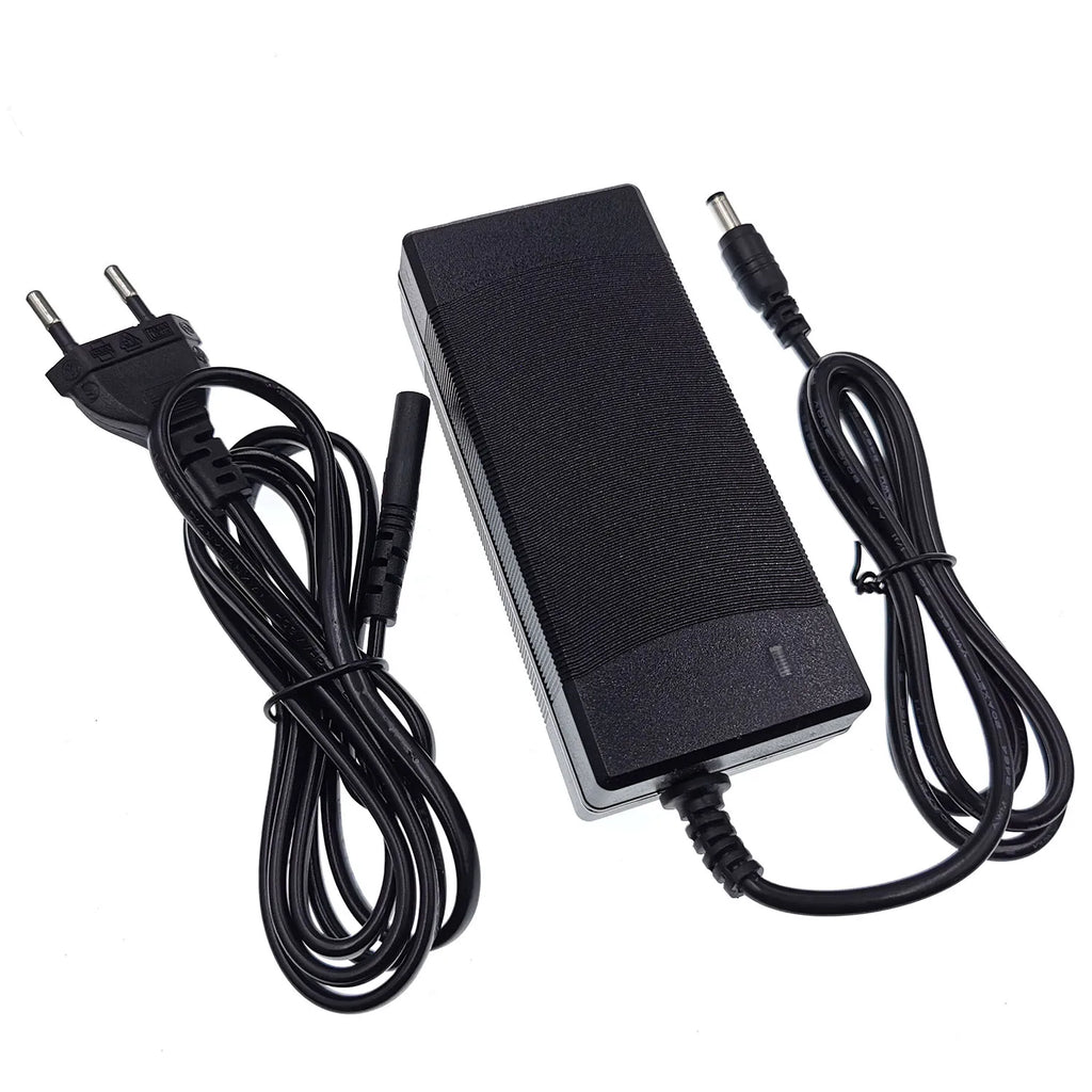 Chargeur de batterie 36 V / 42 V 2 A pour batteries lithium-ion
5. JEEP BULUO Multi-function