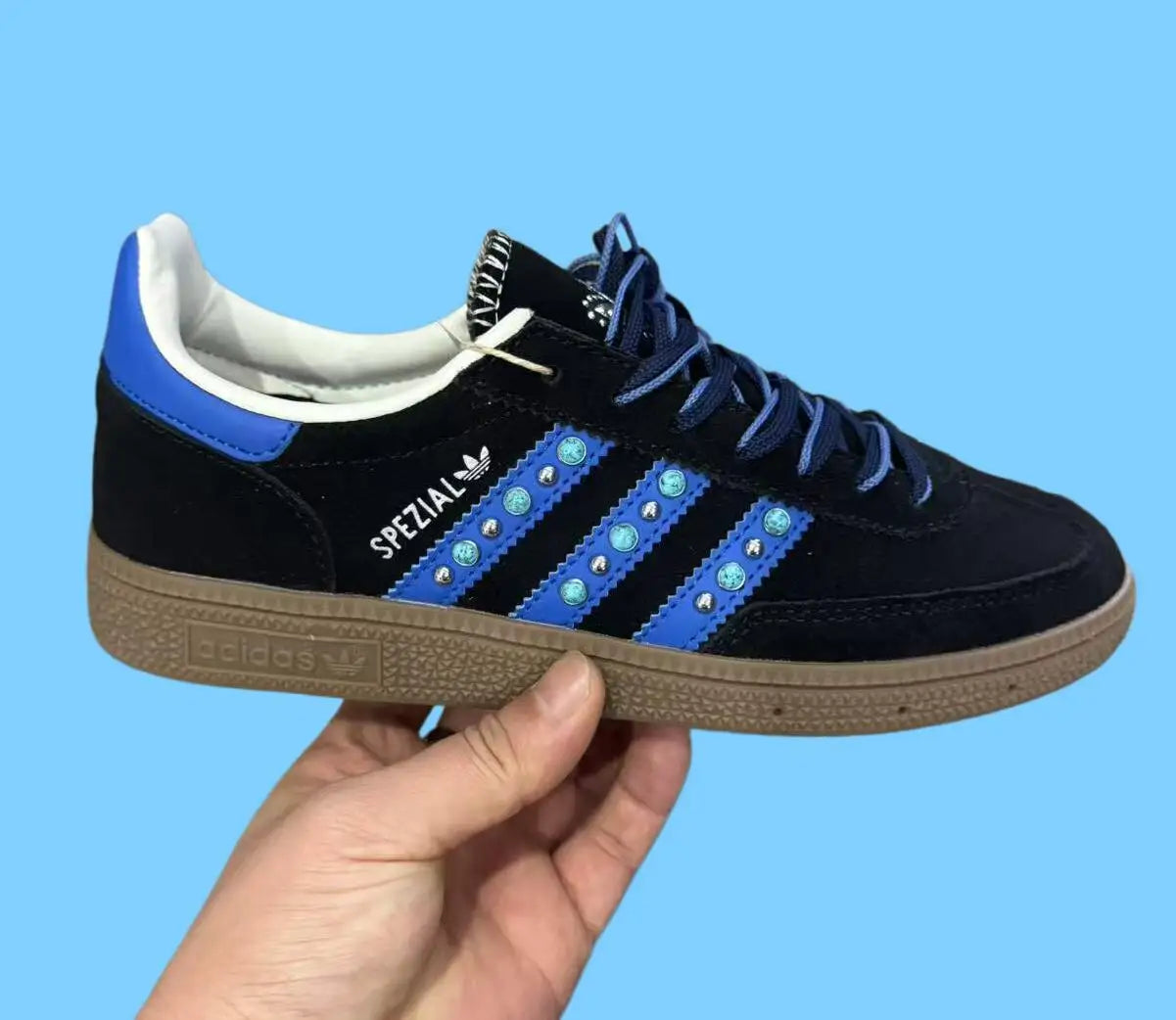 2026 New Men Women Comprehensive Physical Training Running Shoes Outdoor Breathable Cushioning Sneakers Size 36-45