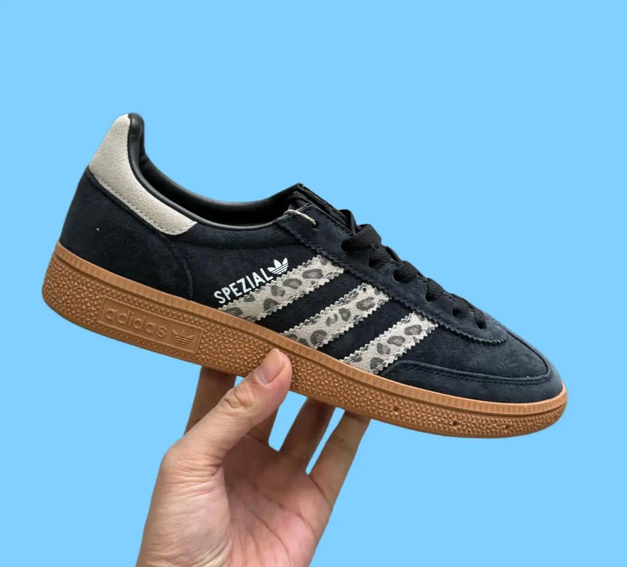 2026 New Men Women Comprehensive Physical Training Running Shoes Outdoor Breathable Cushioning Sneakers Size 36-45